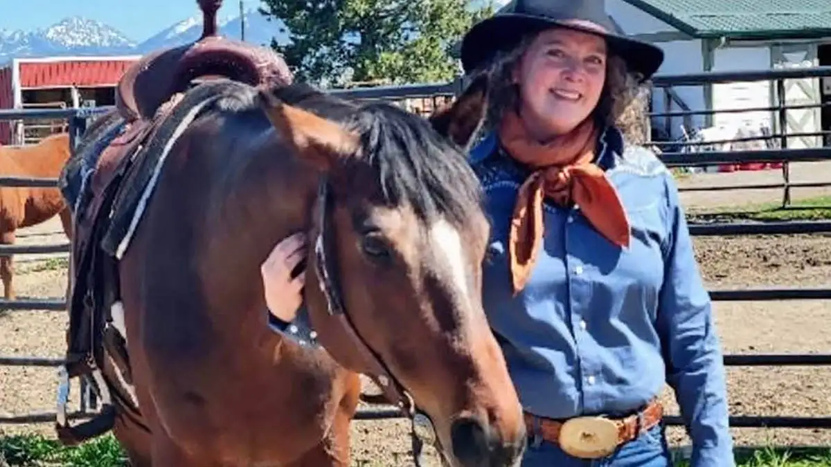 Julie MacGillis & Suites